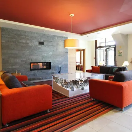 Newly Redecorated 2-bed Ski-in Ski-out Family * Flaine