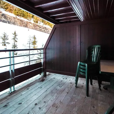 Newly Redecorated 2-bed Ski-in Ski-out Family Flaine