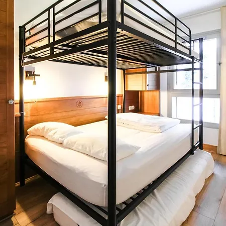 Apartment Newly Redecorated 2-bed Ski-in Ski-out Family Flaine