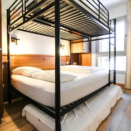 Apartment Newly Redecorated 2-bed Ski-in Ski-out Family